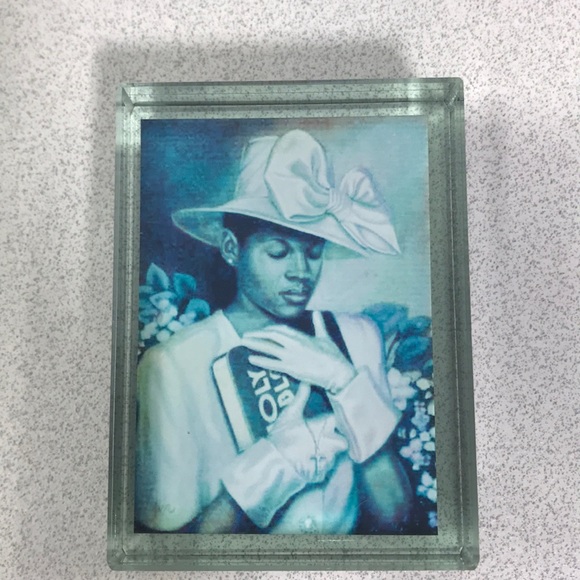 Meet your Posher, Kim - Picture 1 of 1